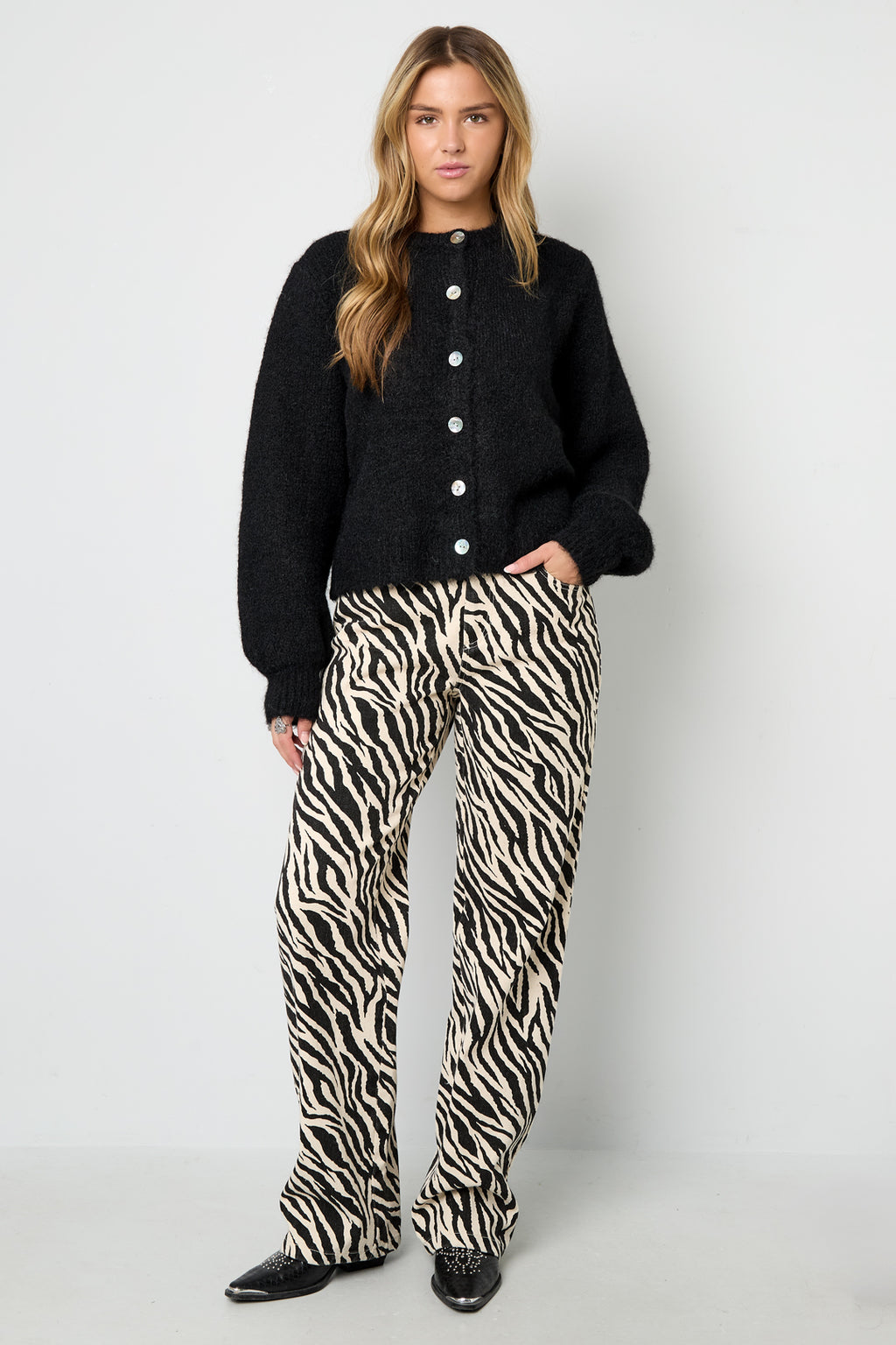 Knitted Polyester Fiber Women's Cardigan Casual Solid Color Fall/Winter